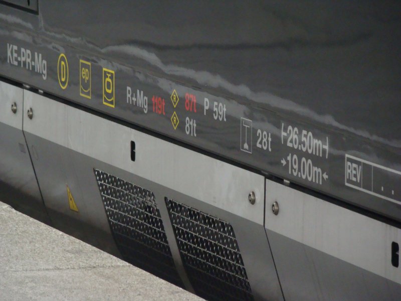 BB-Railjet 63 nach Budapest Keleti Pu! Hier die Bremsanschrift (16.12.2008)