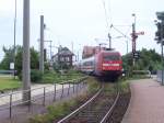 BR 101 103-0 hat Einfahrt mit dem IC 2132 in Norddeich Mole am 23.06.07.